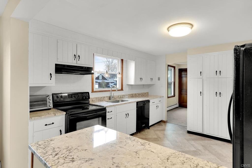 17 Walcott St - Photo 4 of 26