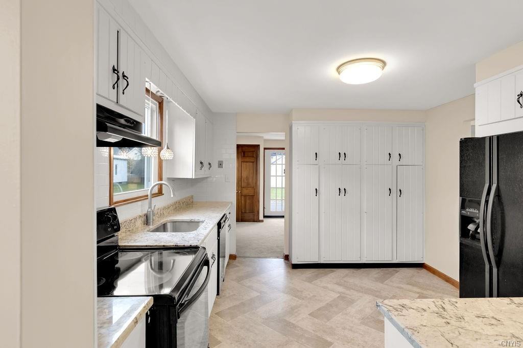 17 Walcott St - Photo 5 of 26