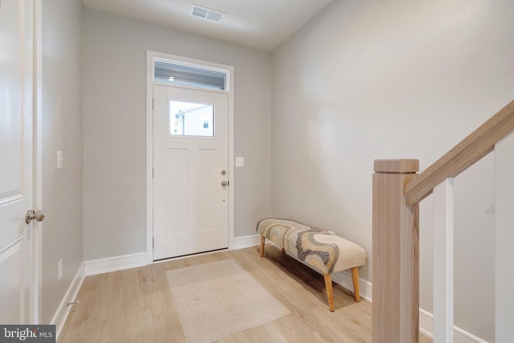 105 Checkerspot Way - Photo 4 of 37