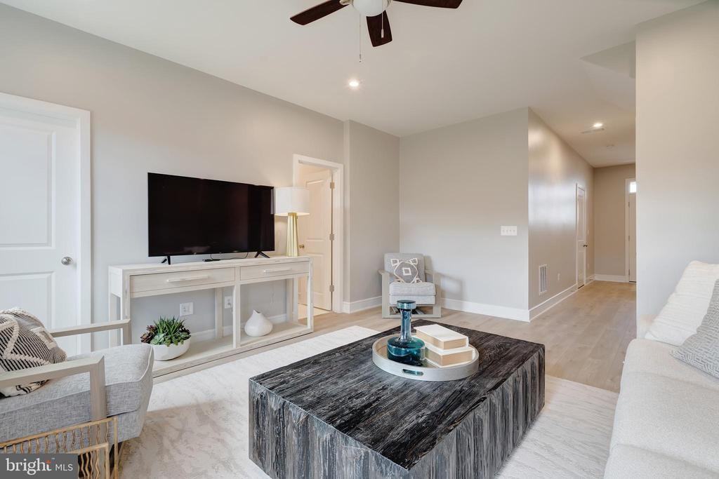 105 Checkerspot Way - Photo 6 of 37