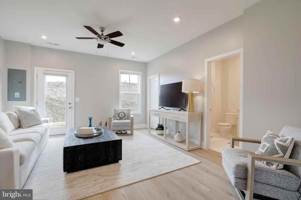 105 Checkerspot Way - Photo 7 of 37