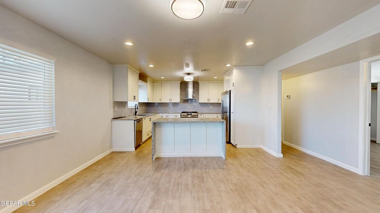 508 Camino De La Rosa Rd - Photo 6 of 40