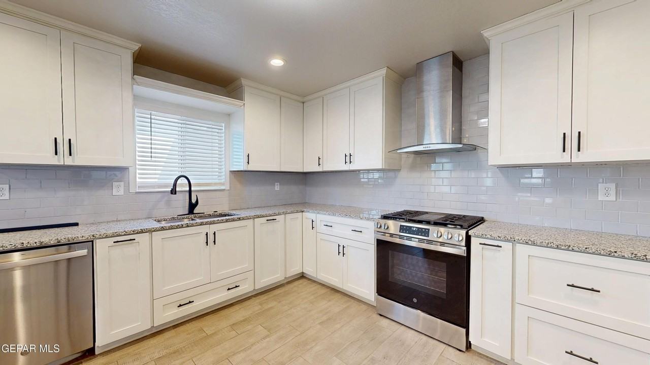 508 Camino De La Rosa Rd - Photo 7 of 40