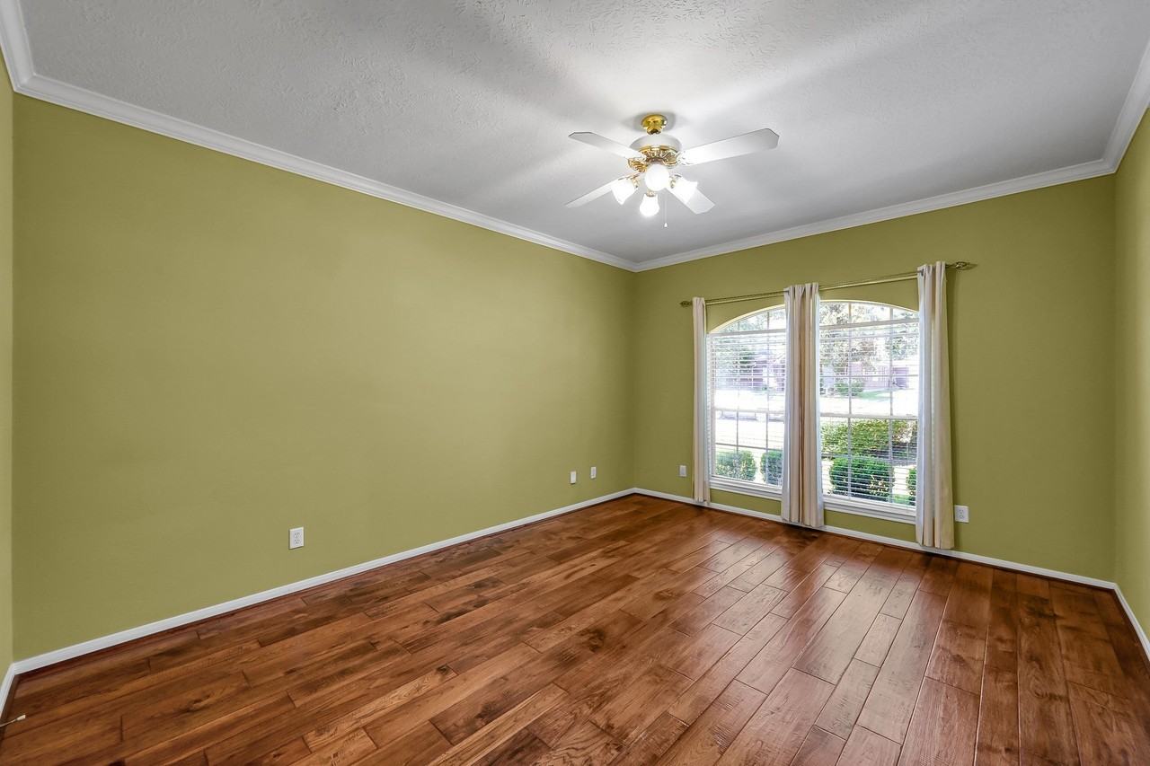 30118 Bashaw Dr - Photo 5 of 23