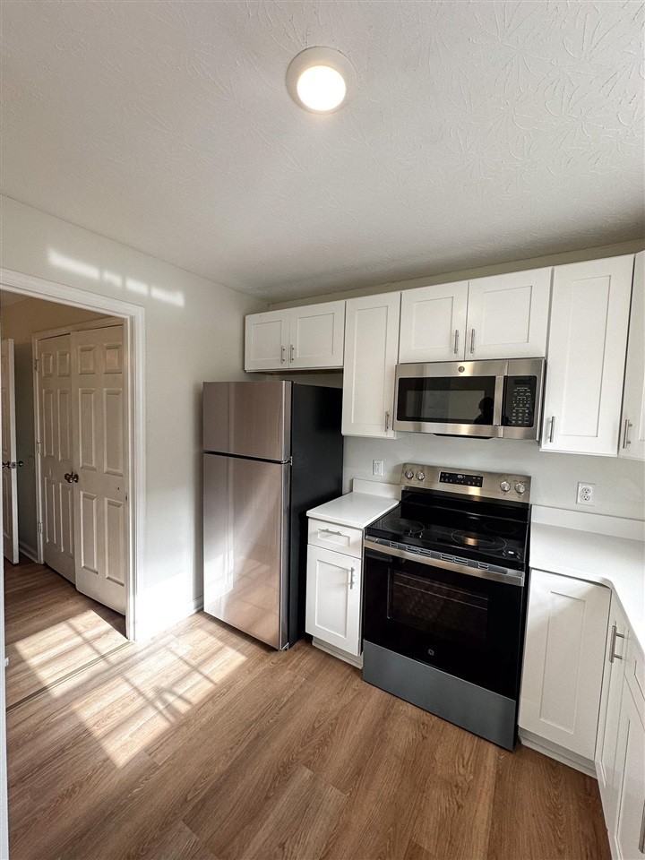 1225 N Lee Dr - Photo 5 of 14