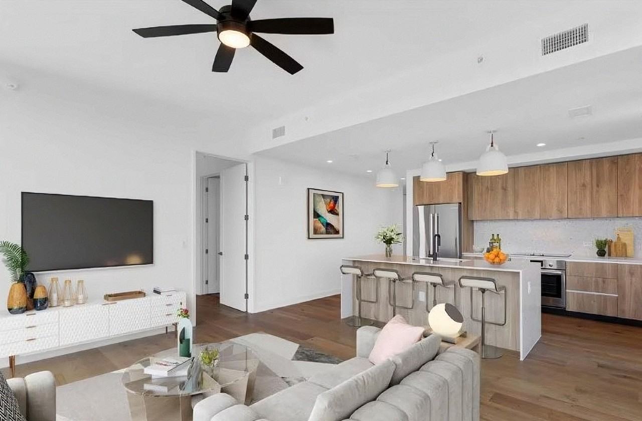 84 East Avenue #3806 - Photo 2 of 29