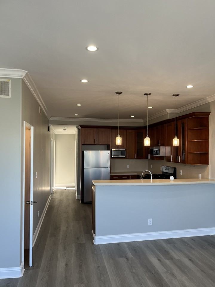 337 Lakeview Ave #M - Photo 3 of 18