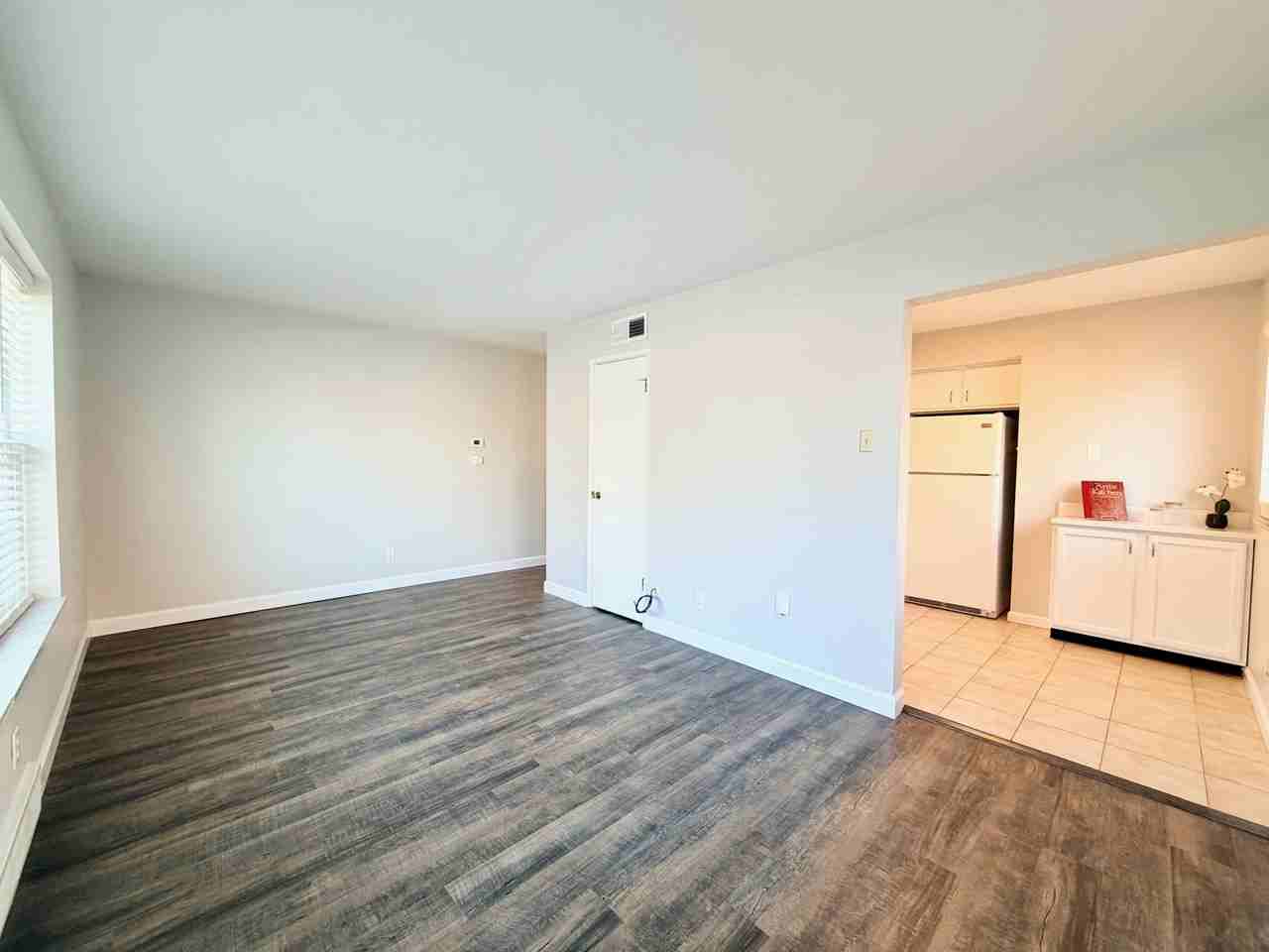 4117 Germania Avenue #1G - Photo 6 of 10