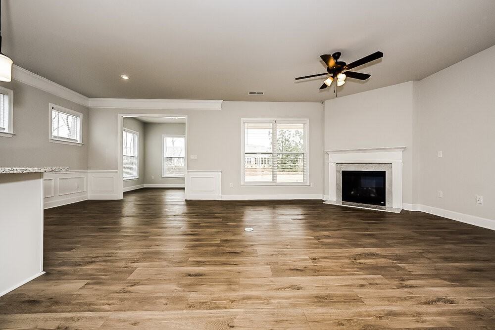 217 Nuttall Dr - Photo 4 of 19