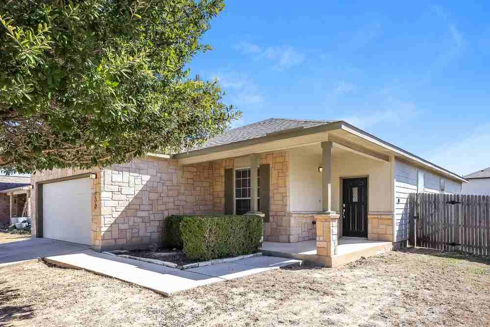 200 Rustic Acres - Photo 3 of 16