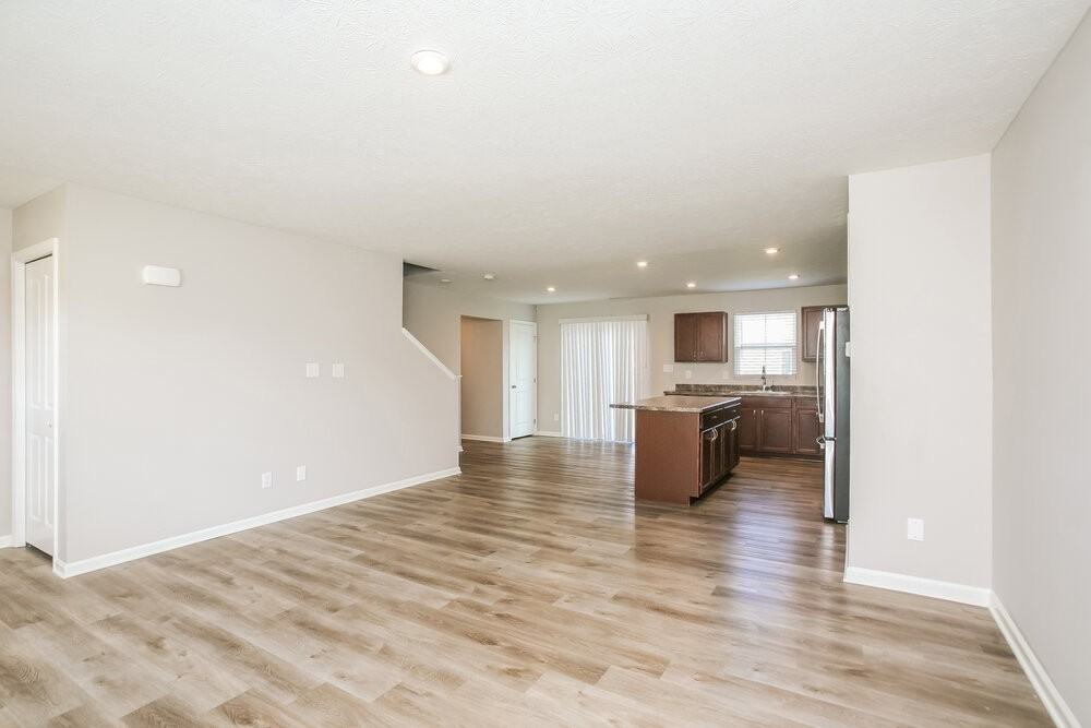 107 Campus Ln - Photo 5 of 20