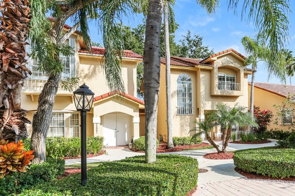 21563 Sw 87th Ct - Photo 4 of 17