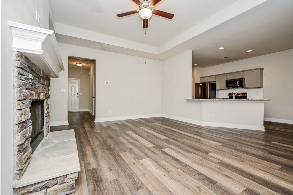 172 Glynn Addy Dr - Photo 3 of 16