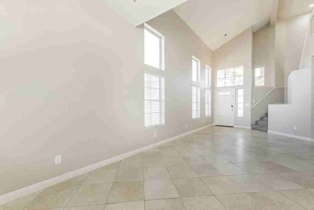 1732 Blanchard Dr - Photo 5 of 17