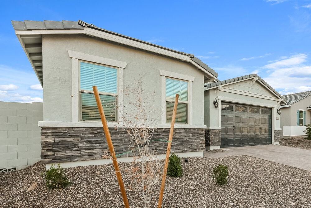 20219 W Palo Verde Dr - Photo 3 of 19