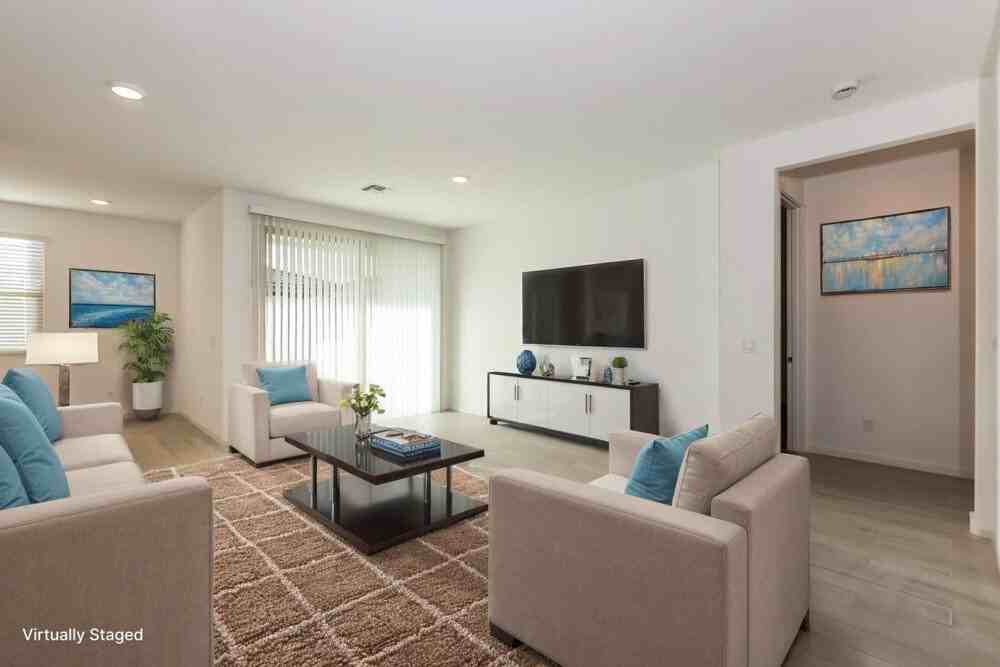 20219 W Palo Verde Dr - Photo 4 of 19