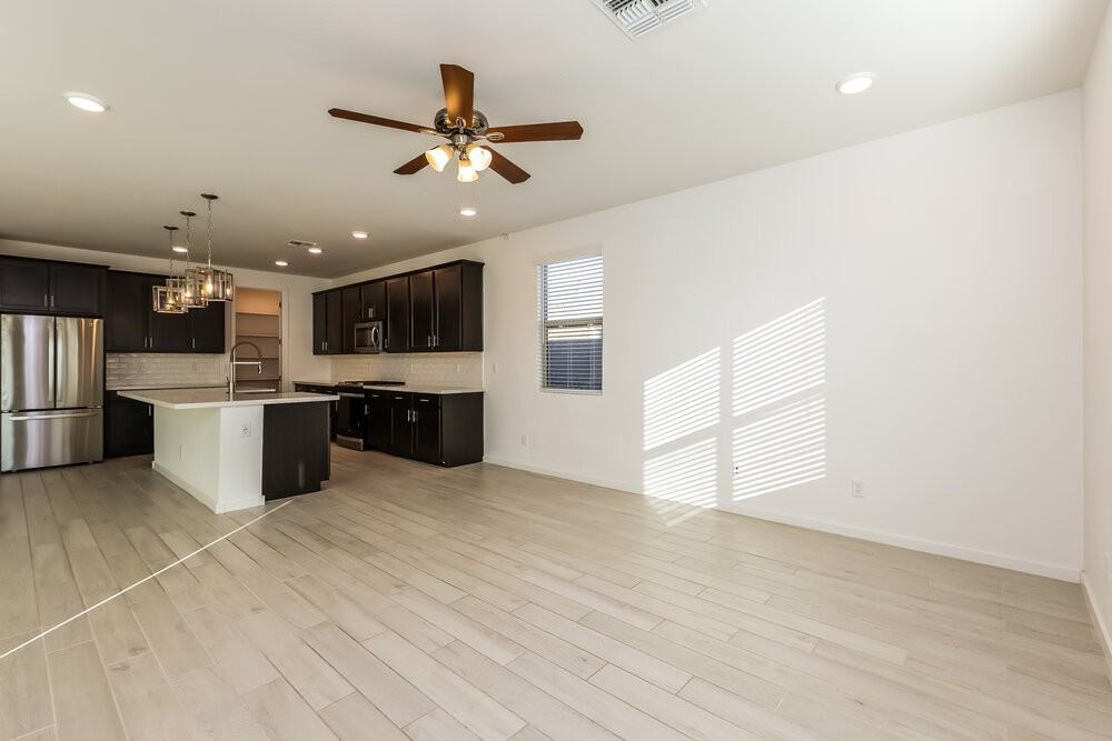 20219 W Palo Verde Dr - Photo 6 of 19