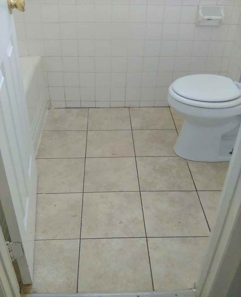 594 Roosevelt Avenue - Photo 7 of 13