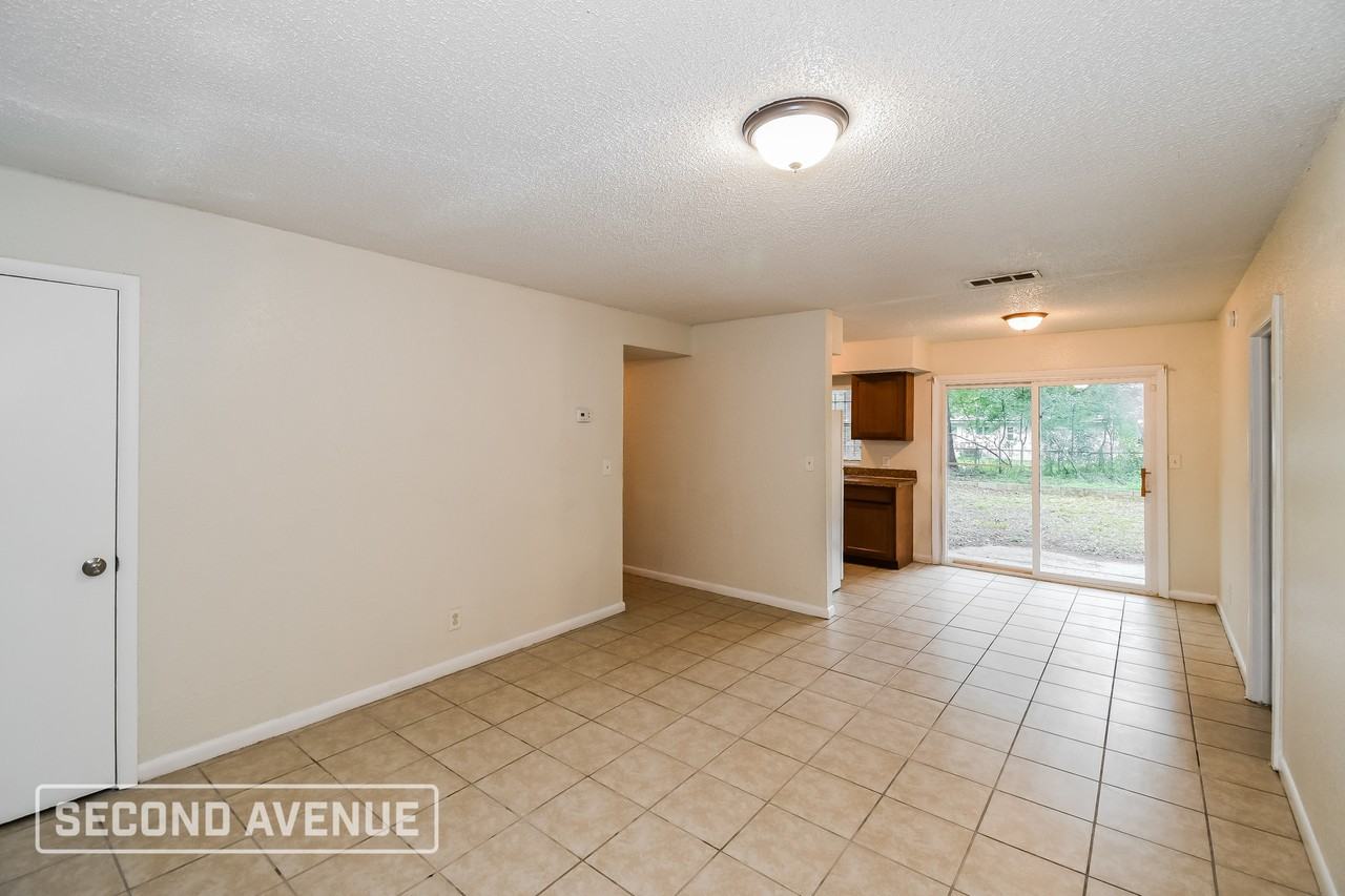 5129 Portsmouth Ave - Photo 4 of 24