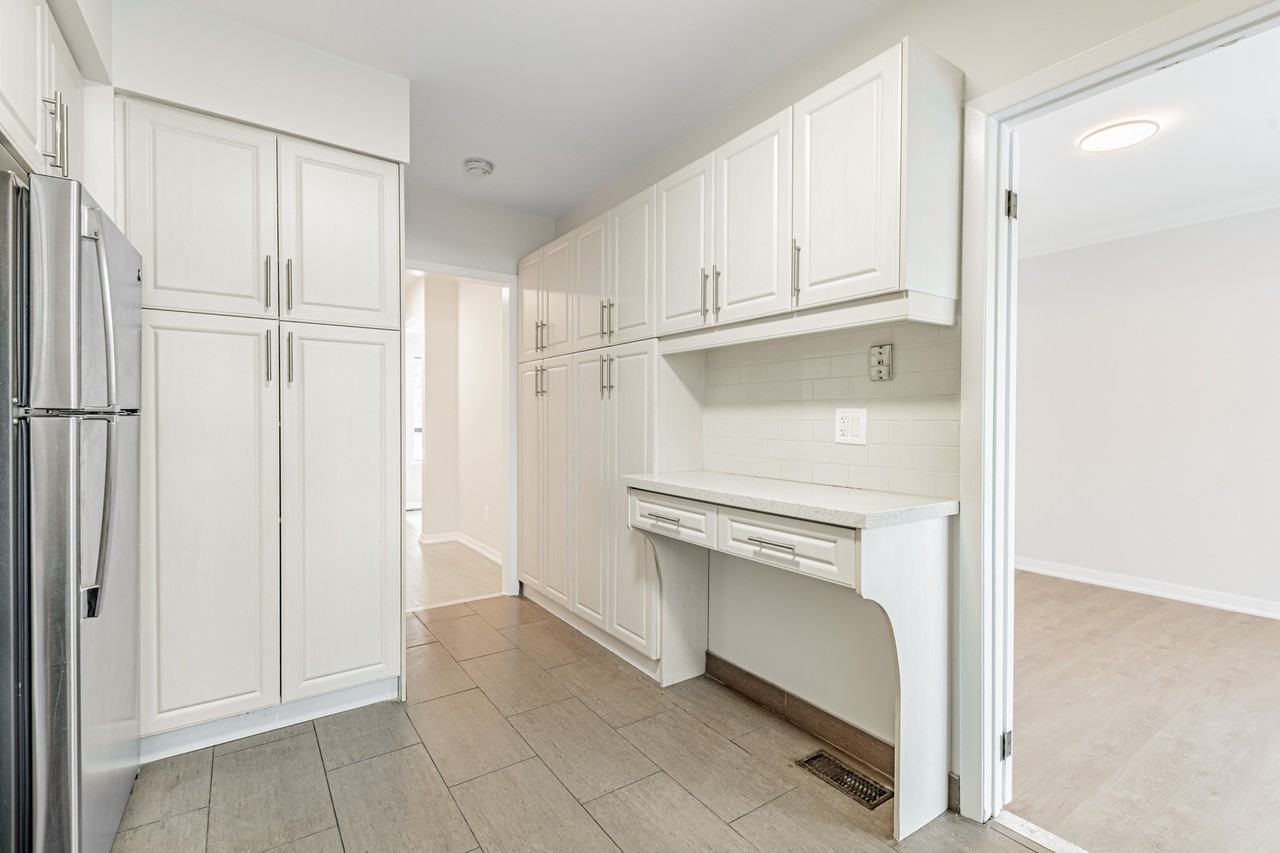 Balliol & Davisville Townhomes - Photo 5 of 26