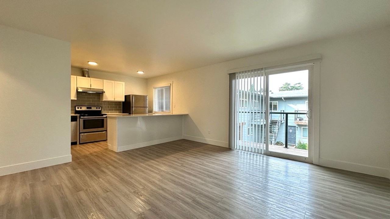 J3 Apartments - Photo 6 of 50