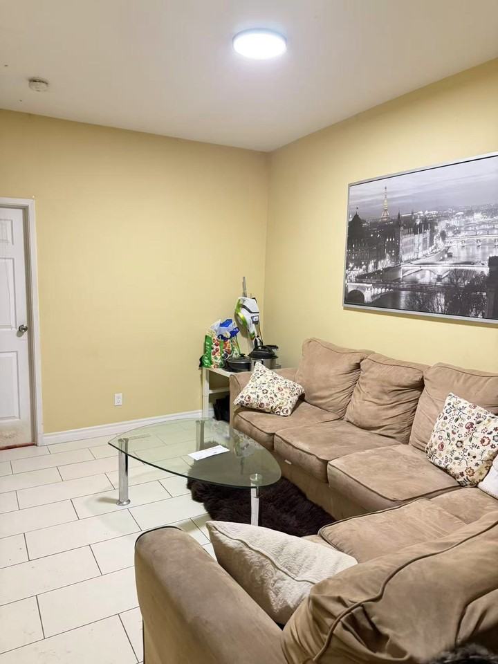 Beverley St & Baldwin St - Photo 7 of 8