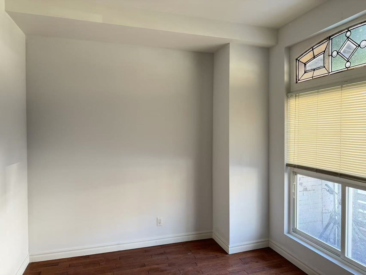 Beverley St & Baldwin St - Photo 2 of 8