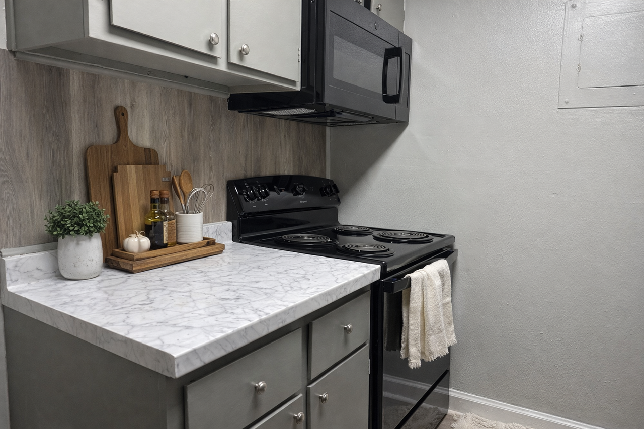 Wind Crest Apartments and Townhomes - Photo 3 of 21