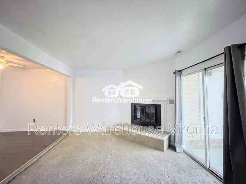 1640 Fairfax Dr - Photo 6 of 22