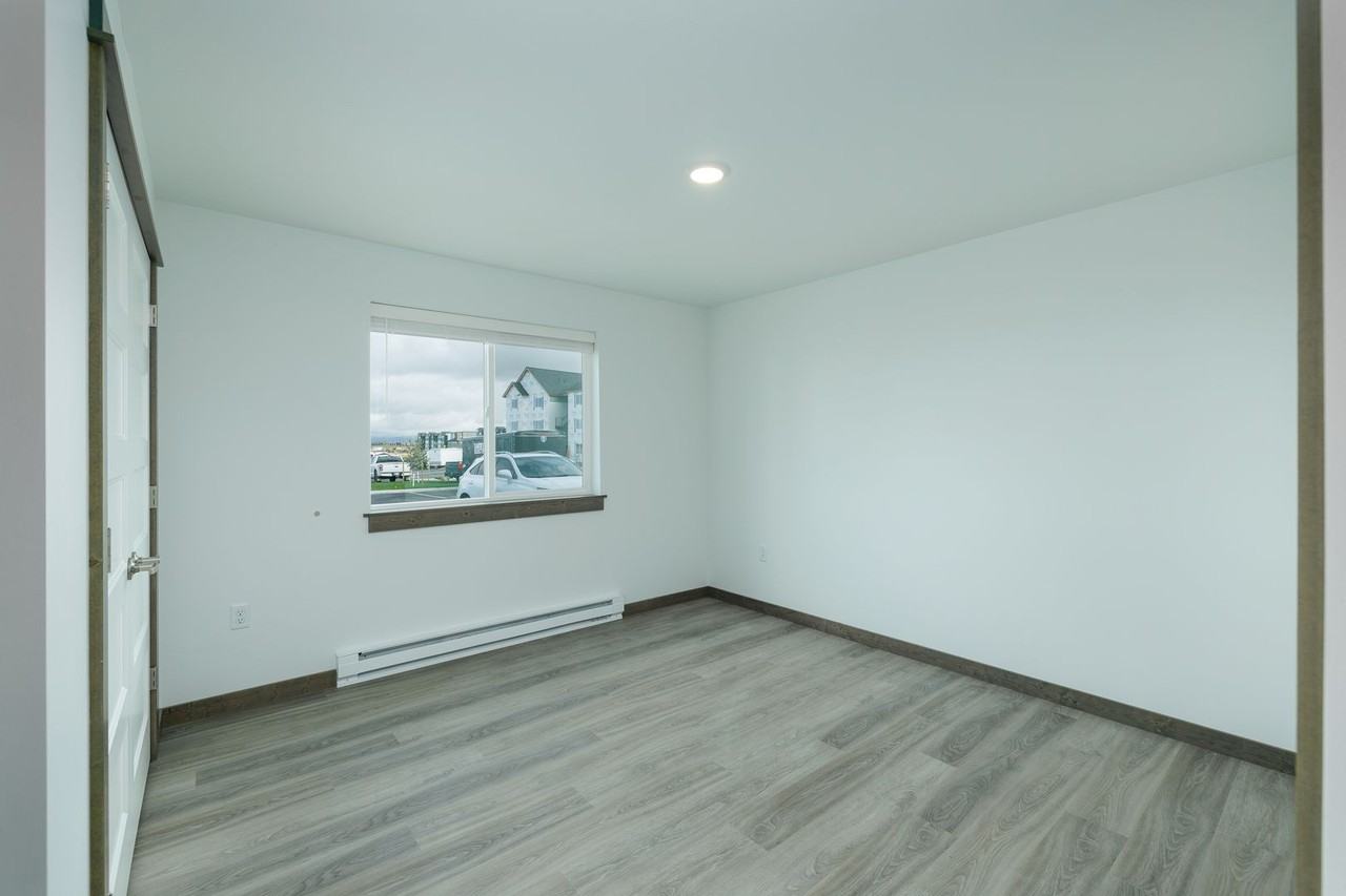 1170 Abigail Lane - Photo 6 of 44