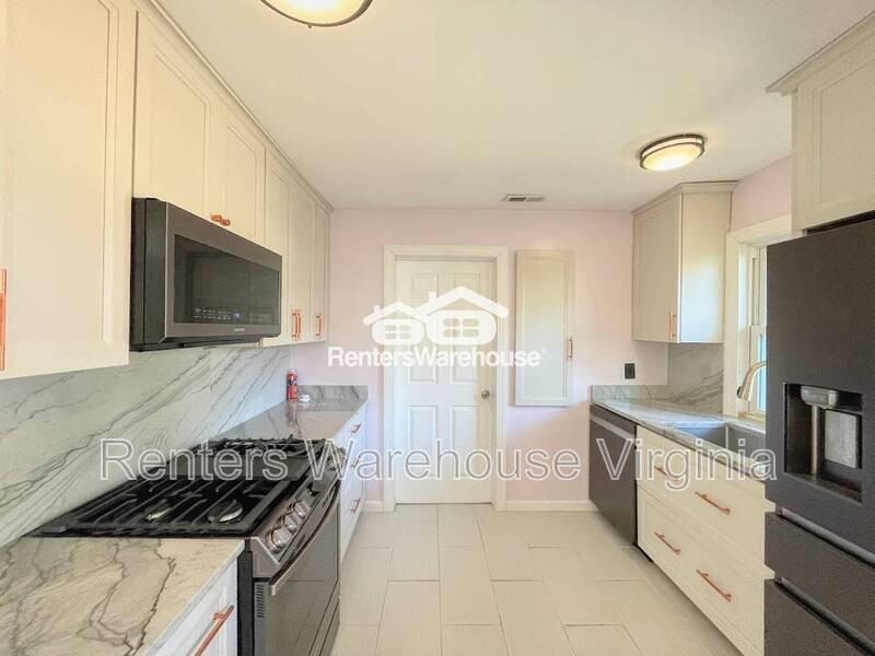 4940 Erskine St - Photo 6 of 26