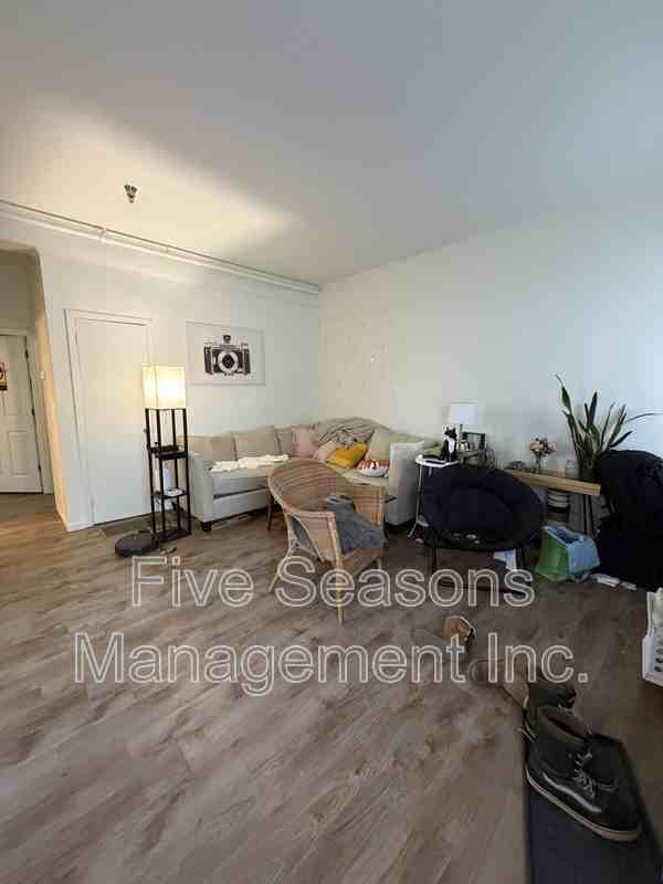 194 North St - Photo 3 of 17