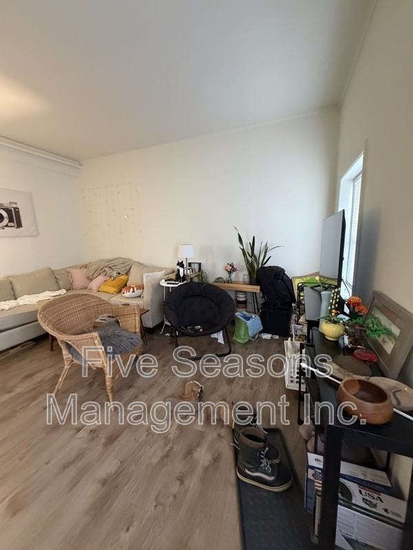 194 North St - Photo 4 of 17