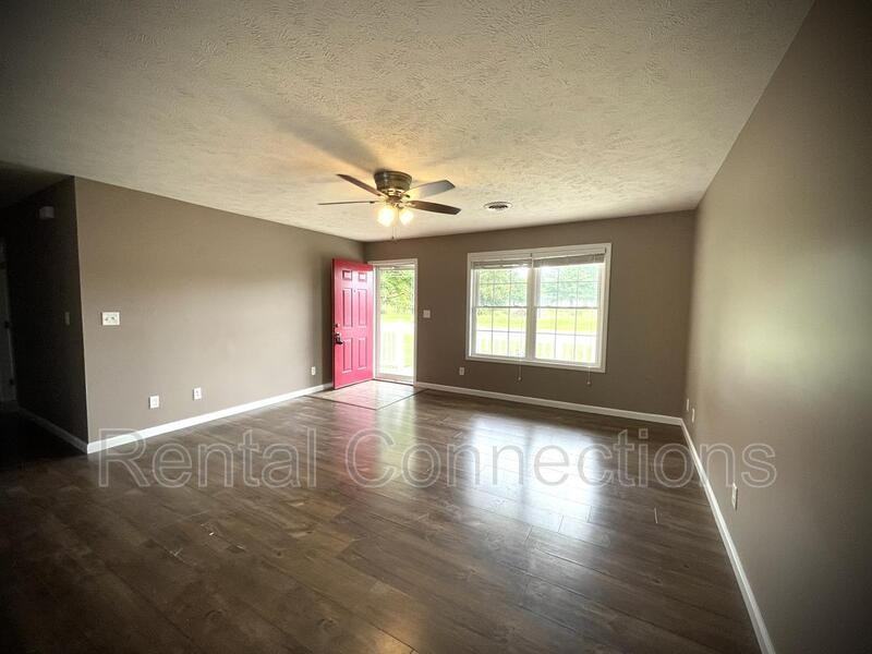 1806 Bridge St - Photo 2 of 13