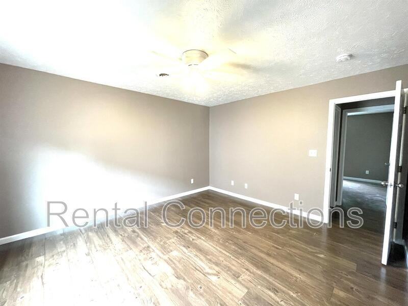 1806 Bridge St - Photo 5 of 13