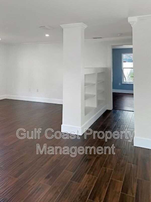 3405 66th Street Ct W - Photo 4 of 14