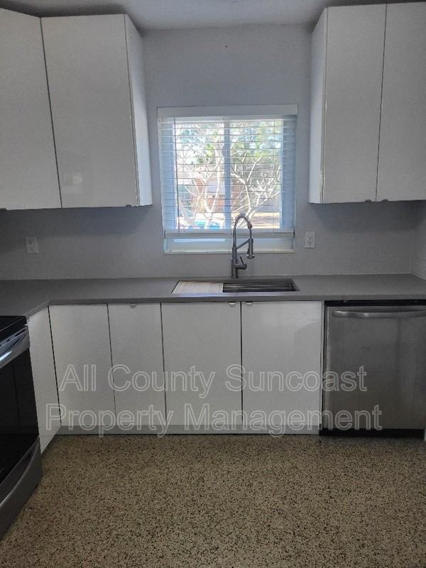 2008 59th St S - Photo 2 of 14