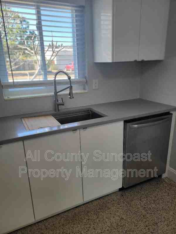 2008 59th St S - Photo 4 of 14