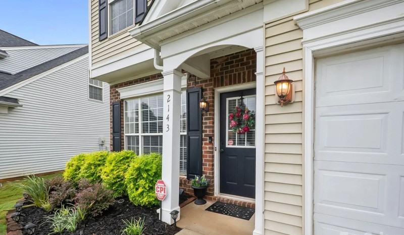 2143 Kaybird Ln - Photo 2 of 26