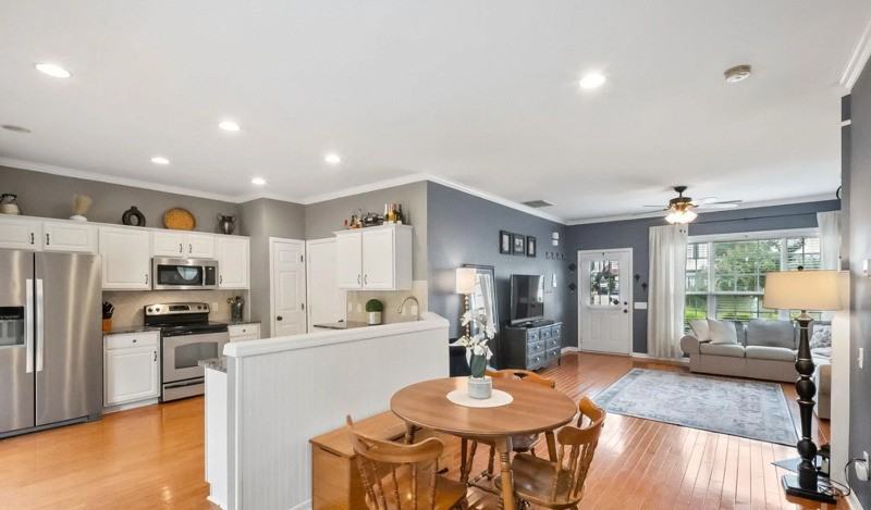 2143 Kaybird Ln - Photo 5 of 26