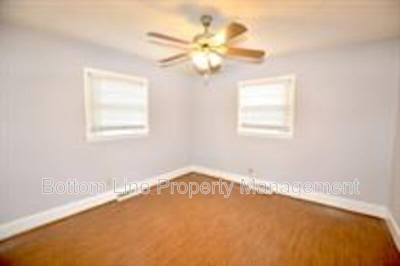 4120 Leeds Dr - Photo 5 of 32