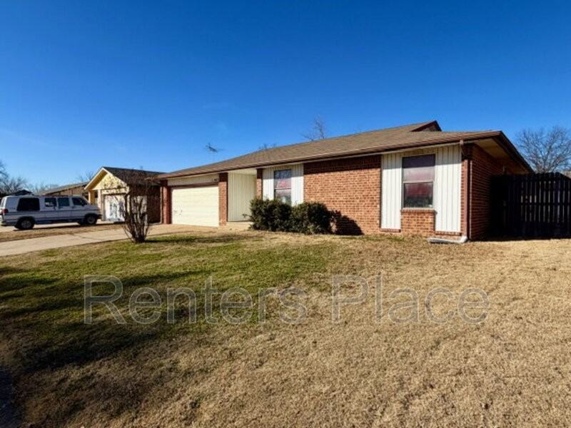 11805 E 81st St N - Photo 2 of 20