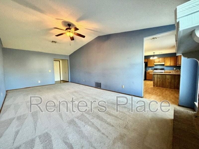 11805 E 81st St N - Photo 4 of 20