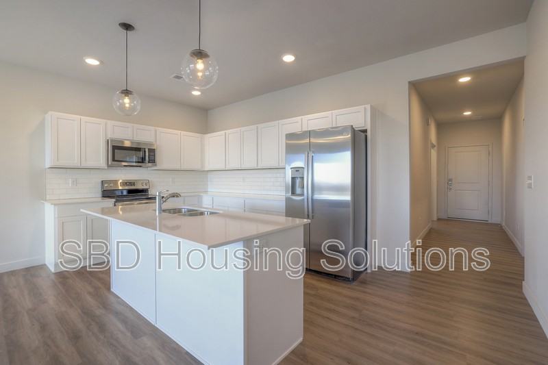 12419 S Parkwood Ln - Photo 6 of 8