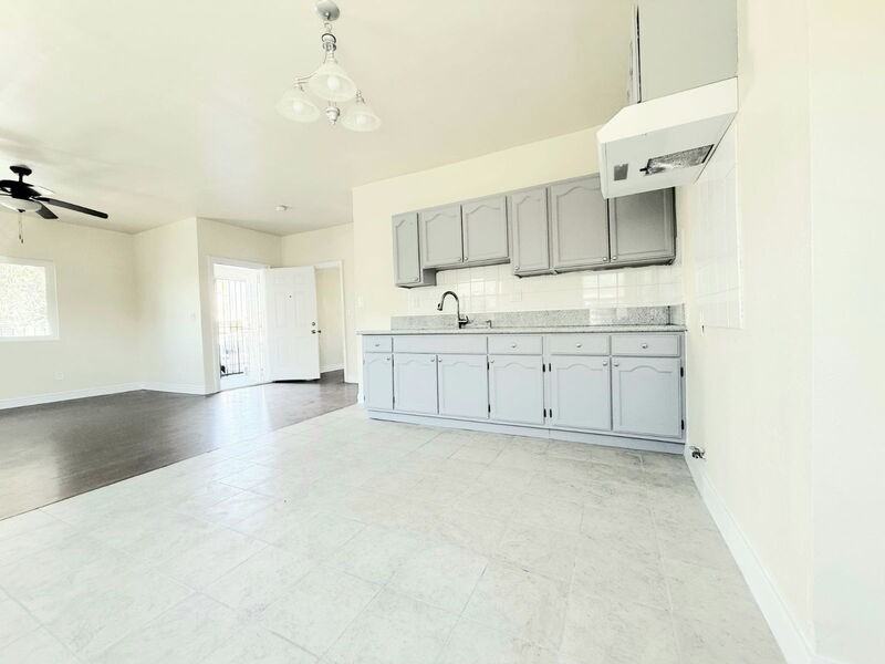 1368 E Vernon Ave - Photo 7 of 21