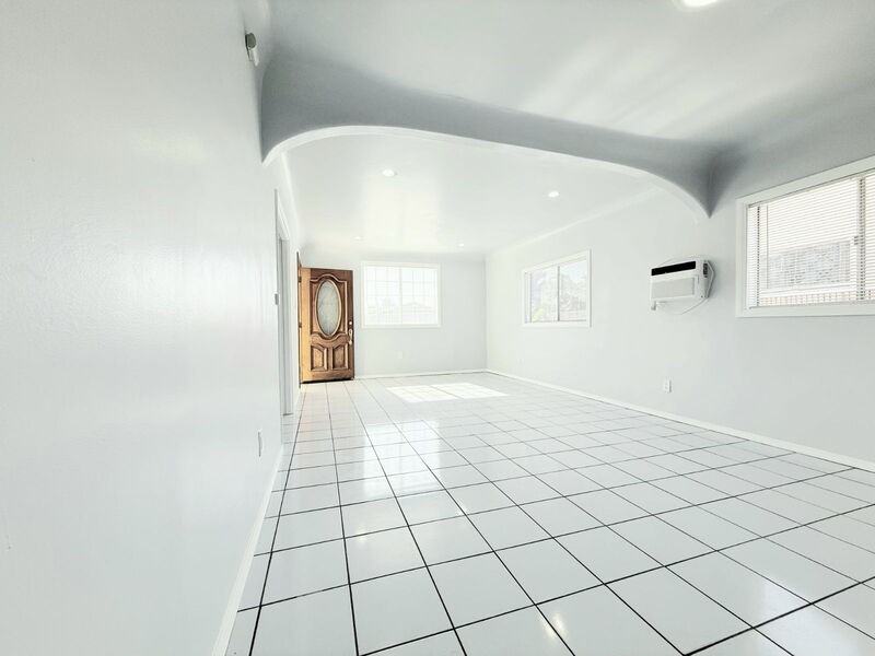 2515 Illinois Ave - Photo 6 of 17