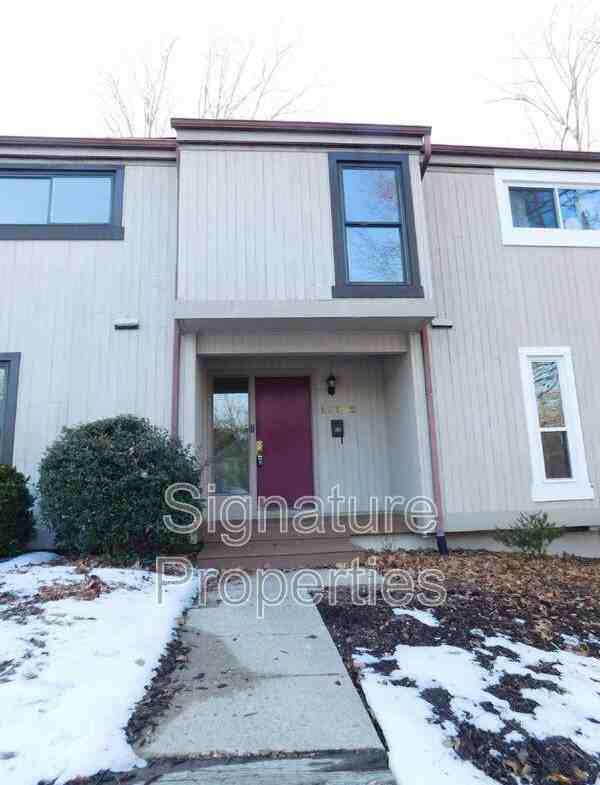 10192 Iron Mill Rd - Photo 2 of 34