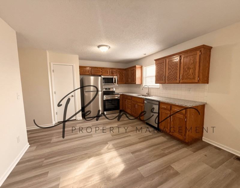 1881 Chickadee Dr - Photo 3 of 12