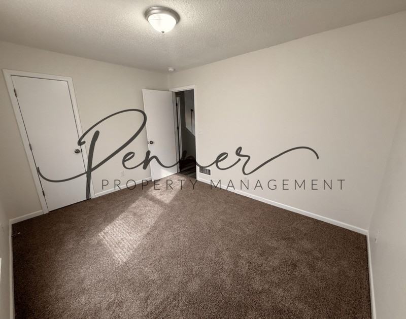 1881 Chickadee Dr - Photo 6 of 12