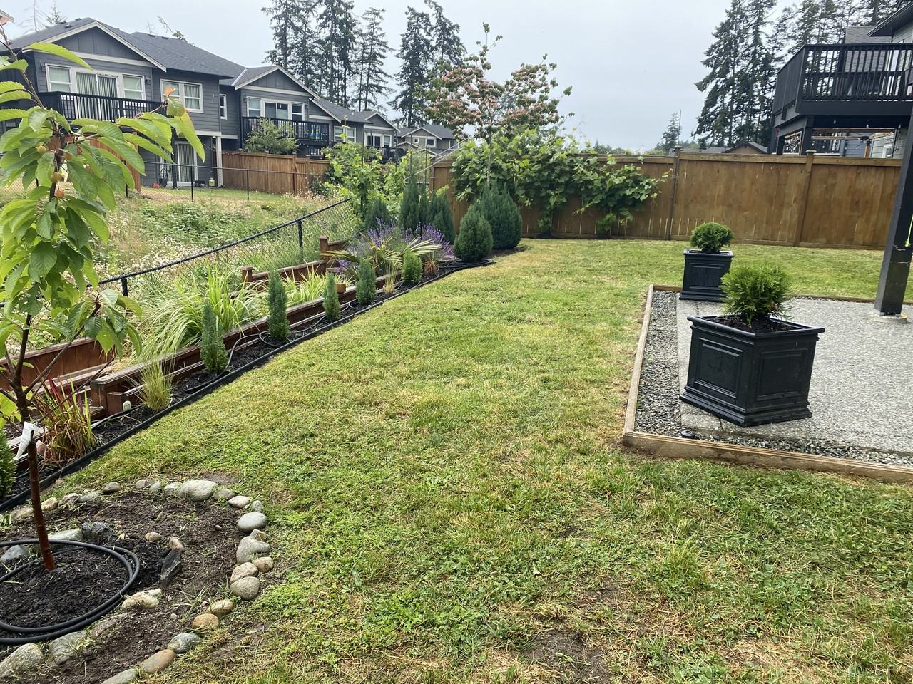 2389 Lund Rd - Photo 5 of 24